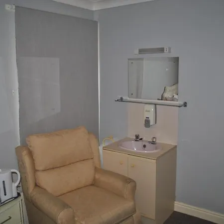 Kimberley House فندق *