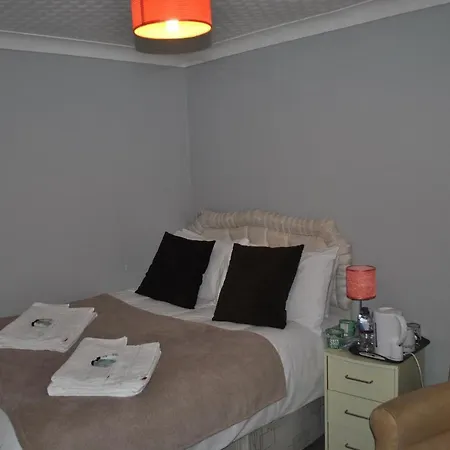 Kimberley House فندق *